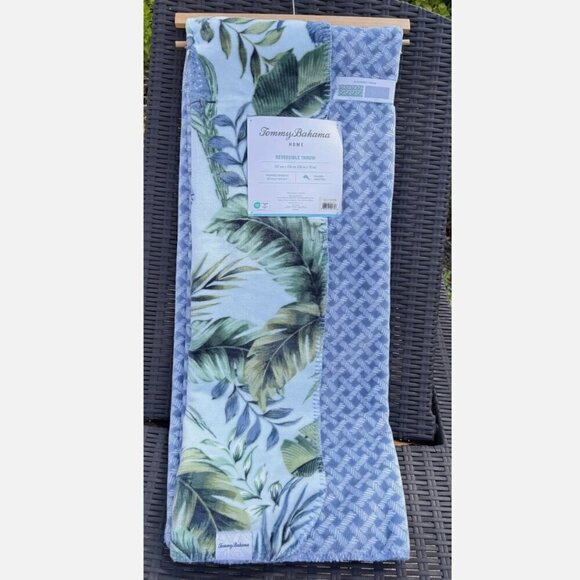 Tommy Bahama Other - Tommy Bahama Parrot Party Coco Flannel Fleece Reversible Throw Blanket 50" x 70"